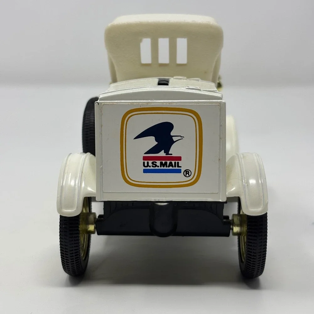 Limited Edition 1918 Ford Model T Runabout US Mail 1:25 Diecast ERTL Coin Bank